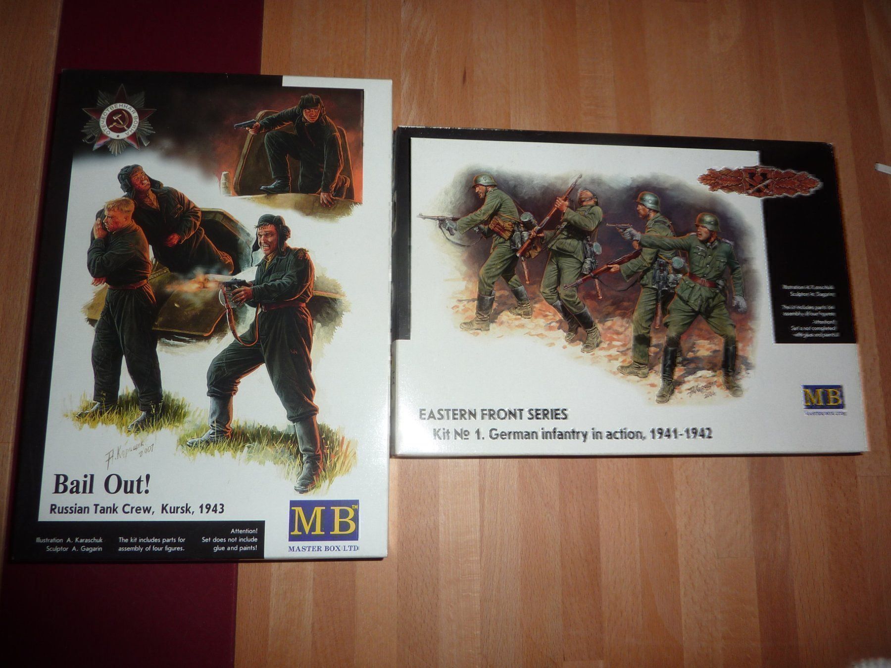 Kits de montage: 2X MODEL KIT – Neuf avec emballage d'origine à Balsthal par bouteliee