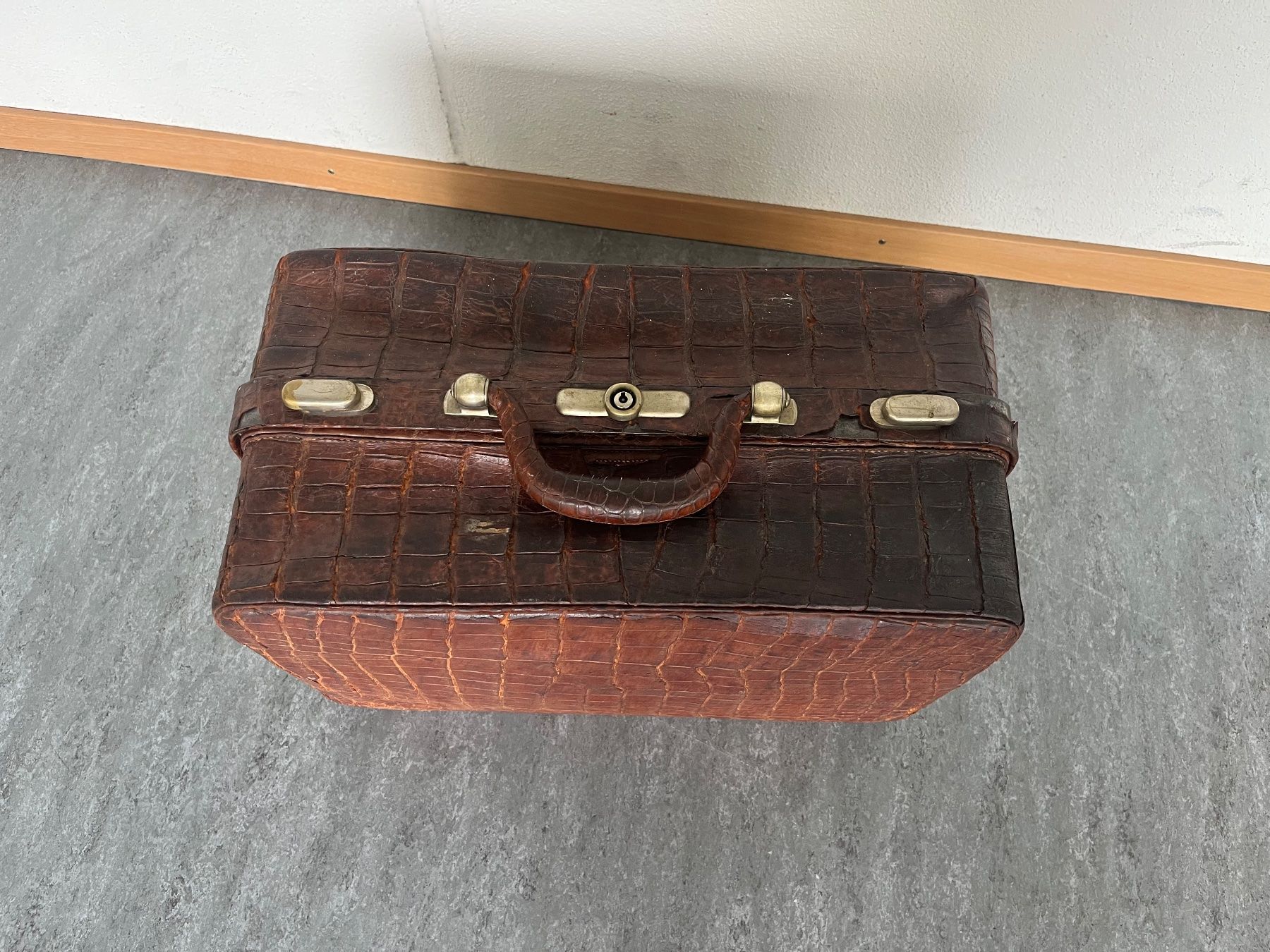 Valigie: Ancienne valise – Usato da lausanne venduto da esploras 1