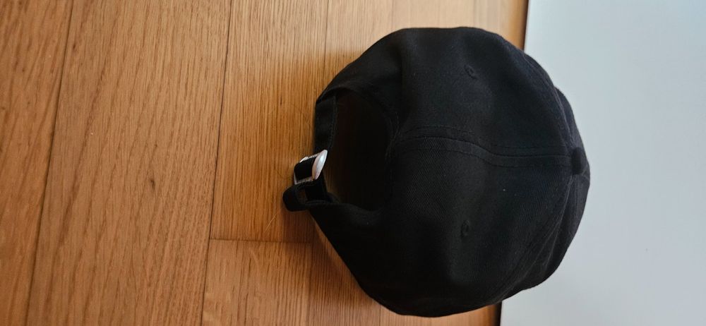 New Era Copricapi, berretti & cappellini: NEU Baseballkappe NY schwarz/grün OneSize – Nuovo e nell'imballaggio originale da Zweidlen venduto da Shubli 2
