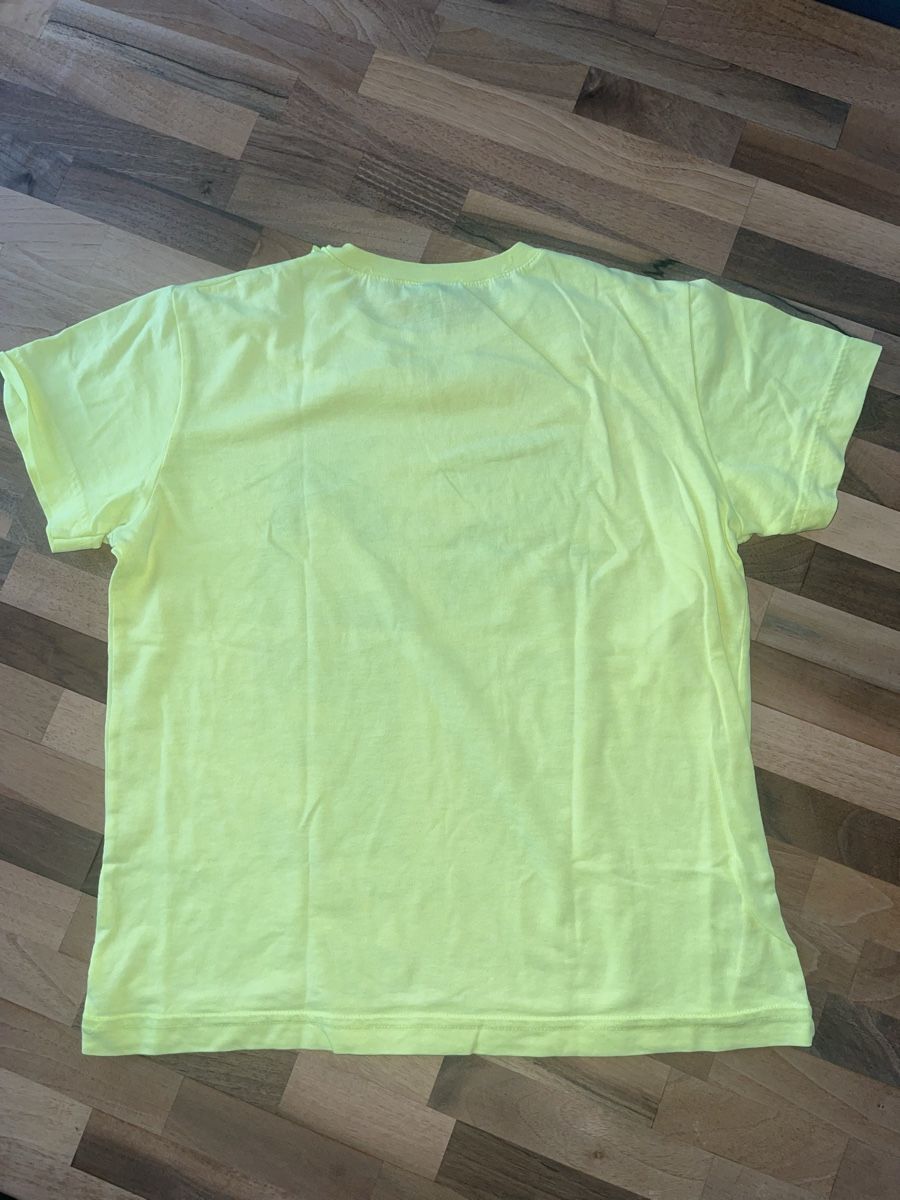 Benetton Camicie, T-shirt & Polo: T-Shirt Gelb Grösse 140 Benetton – Usato da Wetzikon ZH venduto da Olivier70 1