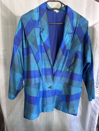 Neue Schone Jacke aus Seide 100% Gr M 