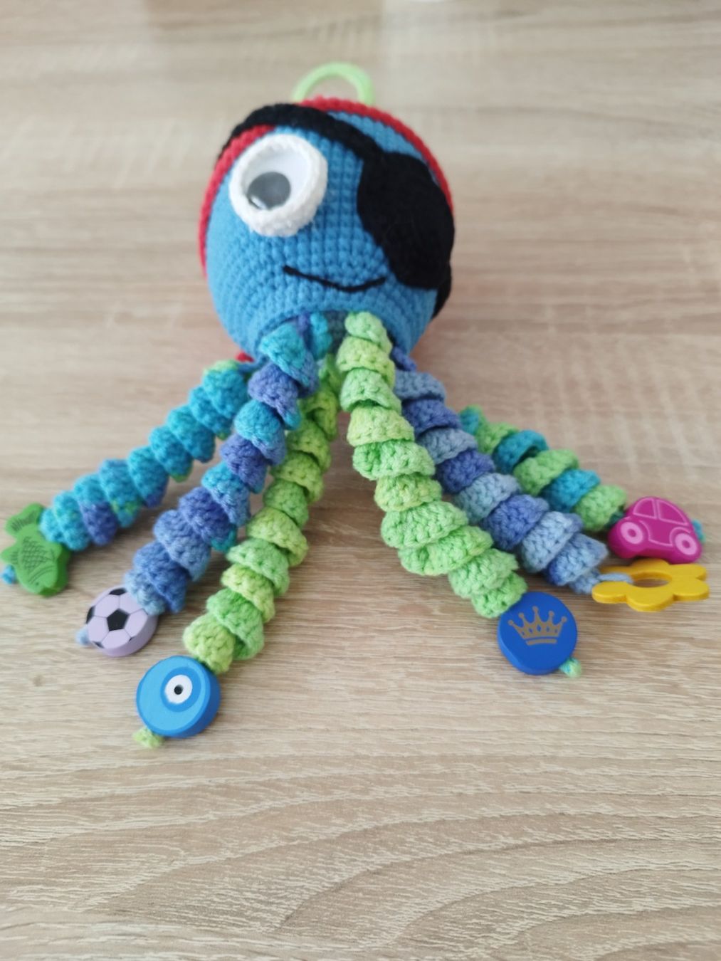 Spielzeuge: Poulpe Pirate avec tete hochet – Neu und originalverpackt aus Arnex-sur-Orbe von can_97vn 2