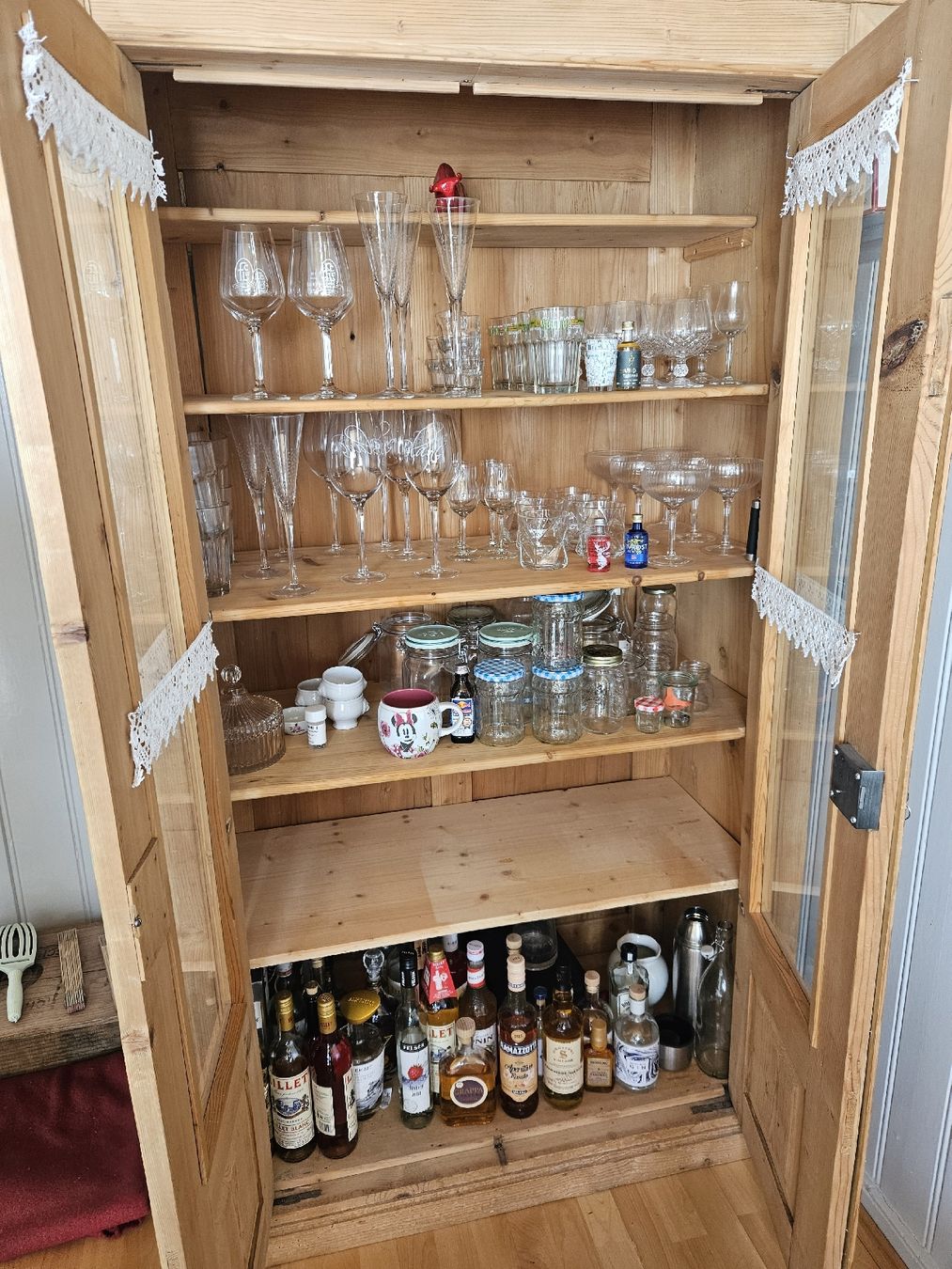 Schränke: Tannenschrank Massiv – Gebraucht aus Widnau von kat_8lhj 1