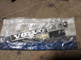 Volvo 144 NOS Emblem Kotflügel 687205