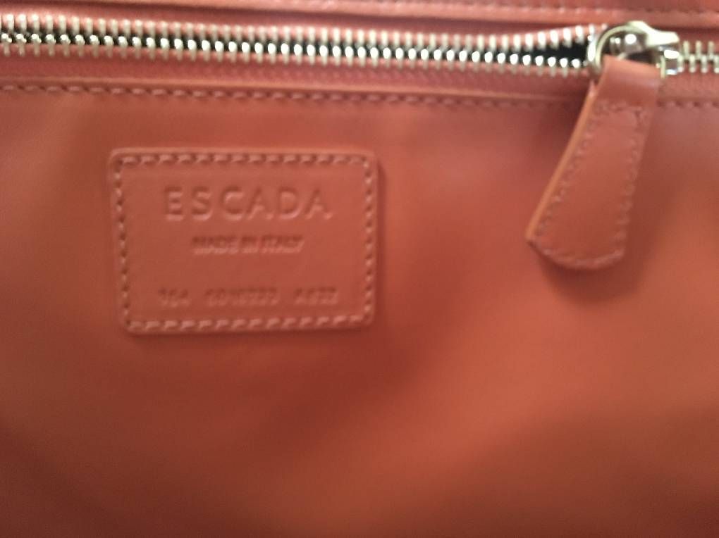 Taschen für Damen: Damenshopper Escada – Gebraucht aus Worb von Khloe72 1