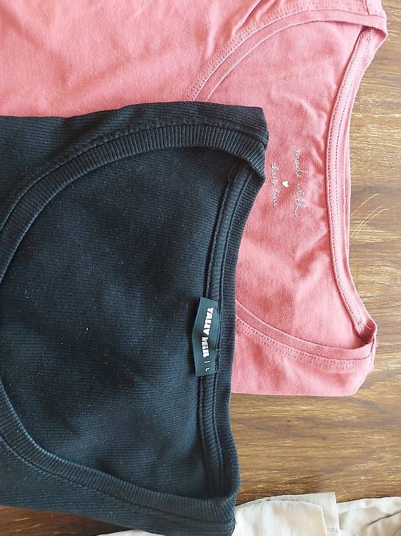 Hosen: Dreiviertel Hose + Gratis Shirts  – Gebraucht aus Emmetten von sandra0310 2