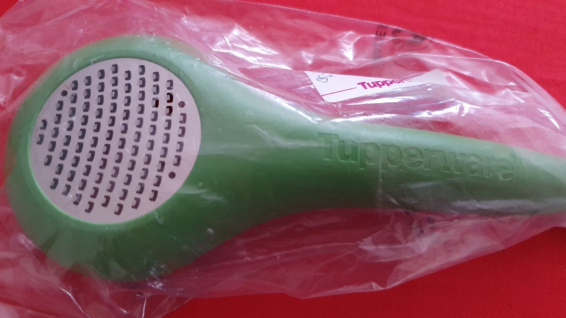 Elettrodomestici da cucina: Tupperware Zitrus Reibe – Nuovo e nell'imballaggio originale da Belp venduto da piccolo63