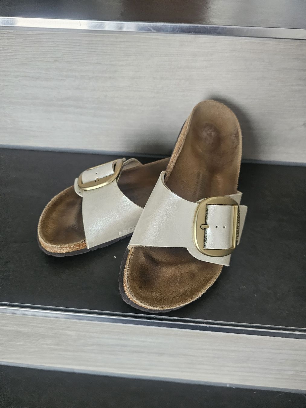Birkenstock Scarpe da donna: Birkenstock Big Buckl gr.39 – Usato da Zunzgen venduto da Fleksi