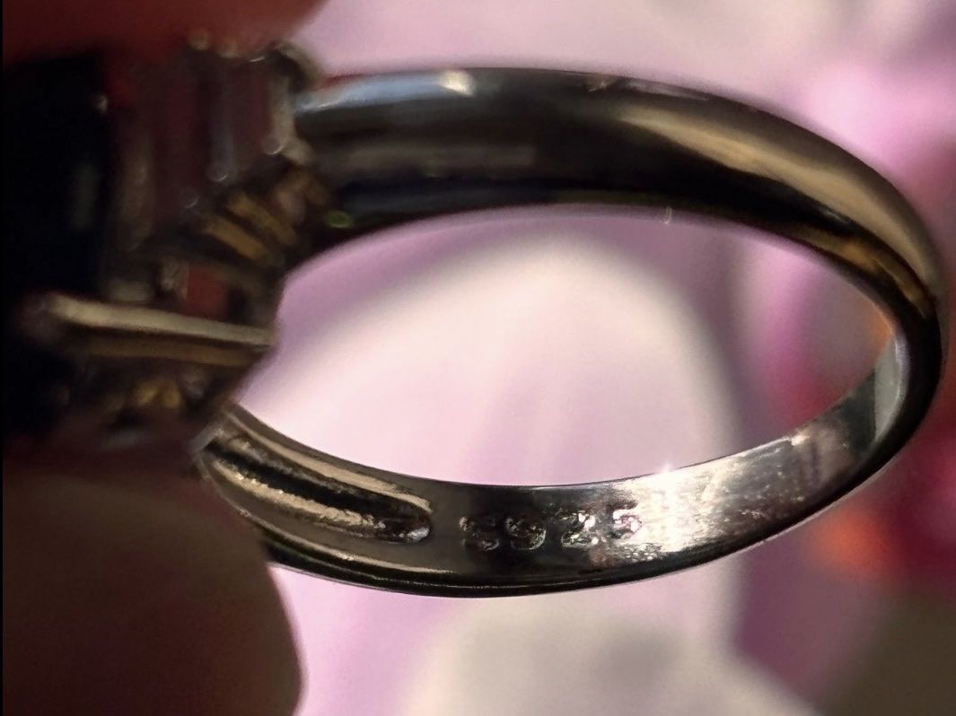 Anelli: Ring 925 Silber mit synthetischem Smaragd, grösse 51 – Nuovo (secondo la descrizione) da Menziken venduto da sense83 4