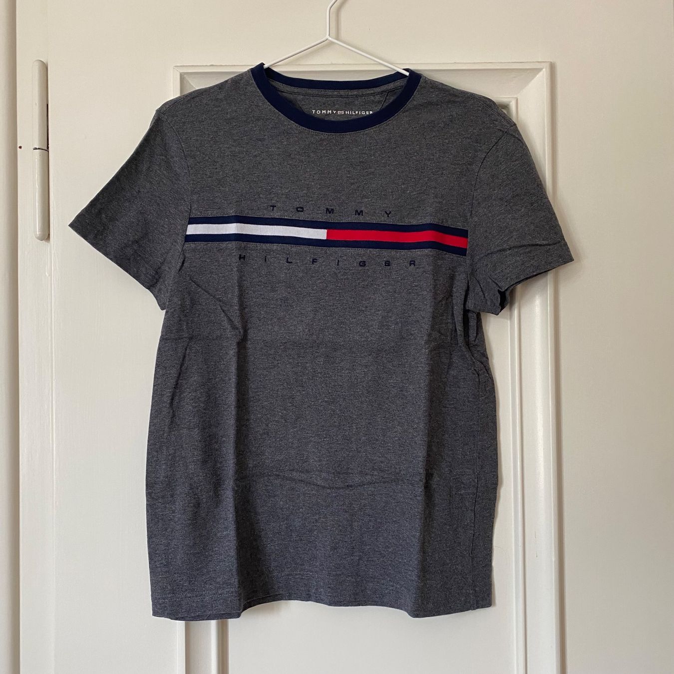 Tommy Hilfiger T-shirt: Tommy Hilfiger T-Shirt – Usato da Luzern venduto da champagnelaury