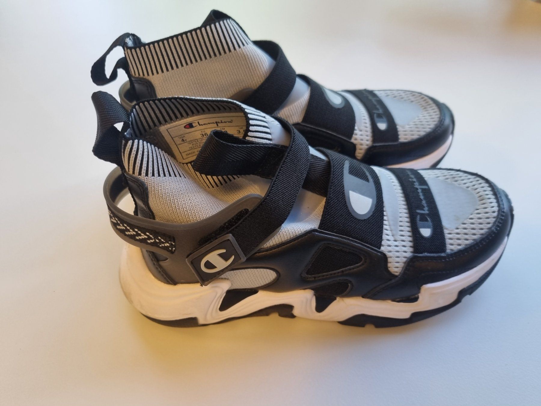Champion Scarpe per ragazzi: Kinderschuhe – Nuovo (secondo la descrizione) da Hunzenschwil venduto da dio_6npr
