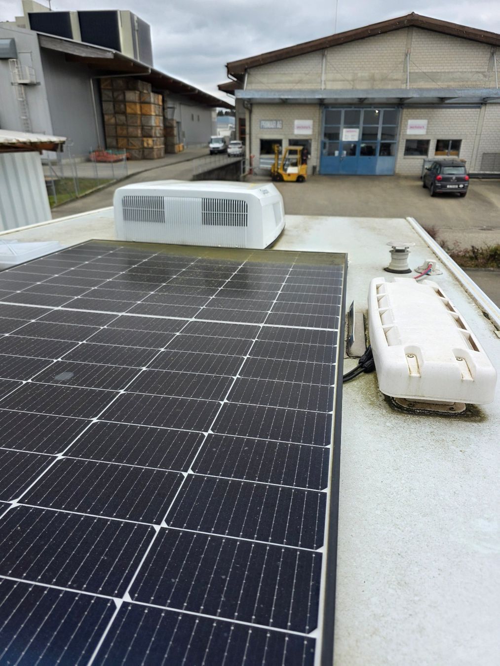 Tabbert Camping Fahrzeuge: Tabbert 540 E Klima Solar Mover Vorzelt Top – Gebraucht aus Thörigen von wie_9prc 7
