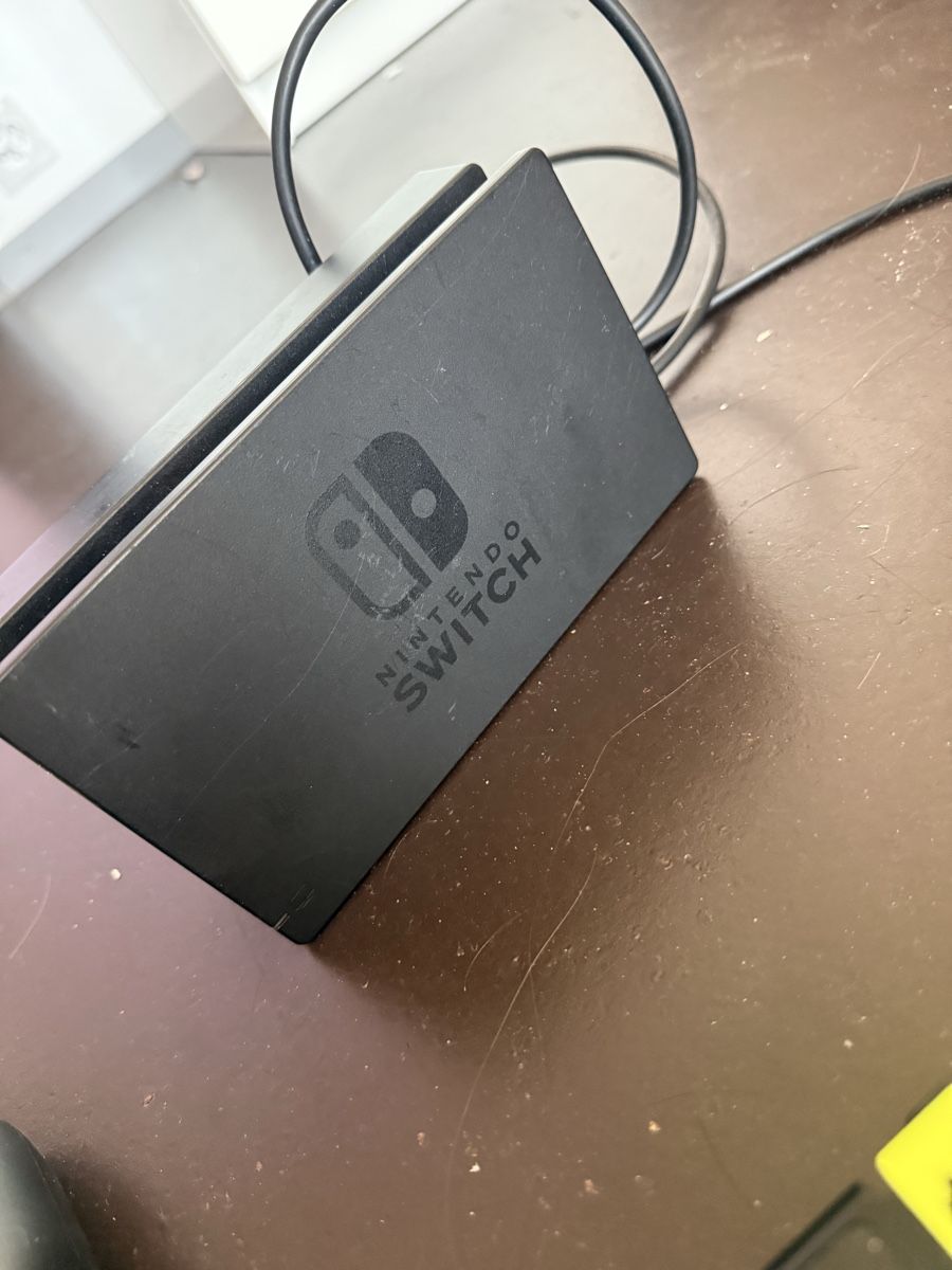 Nintendo Console: Nintendo Switch inkl Zubehör – Usato da Zürich venduto da liv_mt5g 1