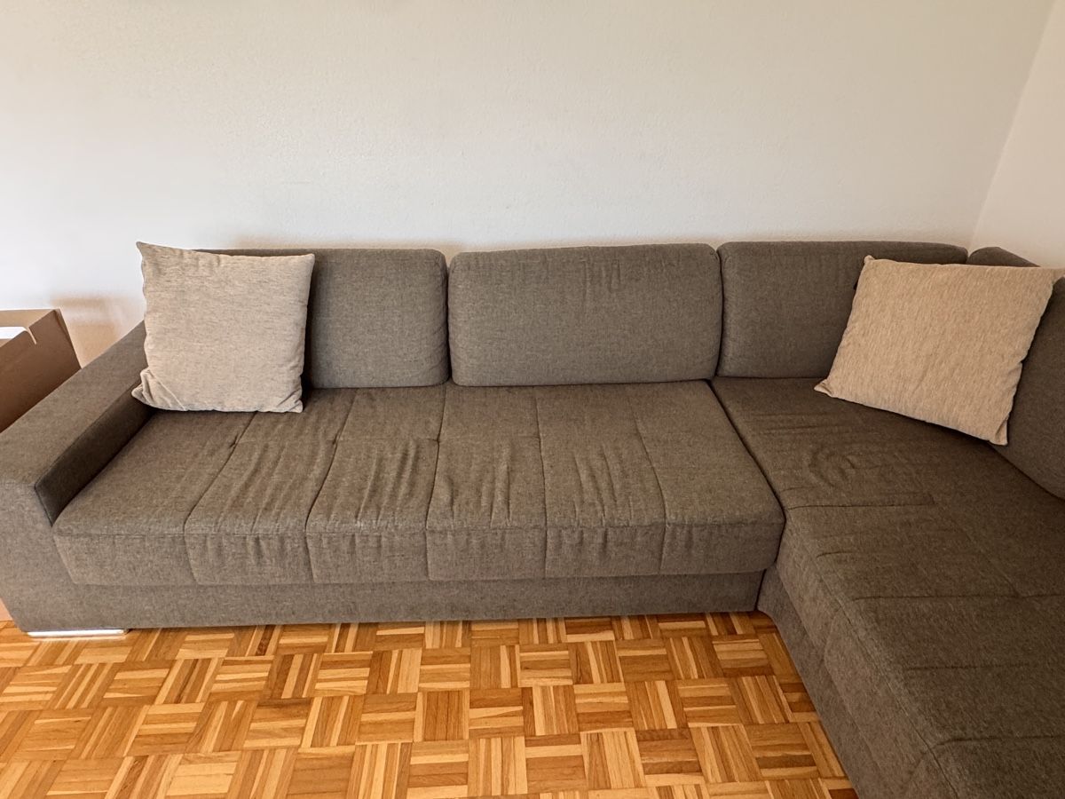 Sofas: Ecksofa grau mit Ottomane Stoffbezug – Gebraucht aus Liestal von yilyet 1