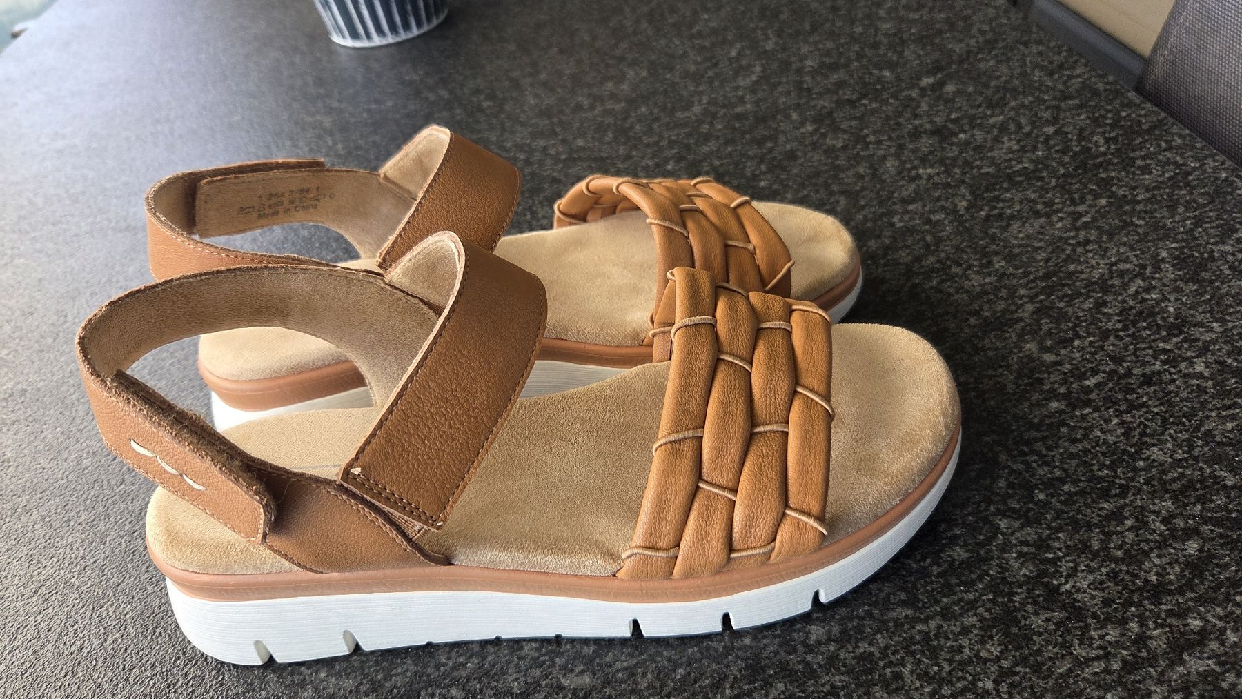 Damenschuhe: Sandales  – Gebraucht aus Le Pâquier-Montbarry von Gruyere77 1