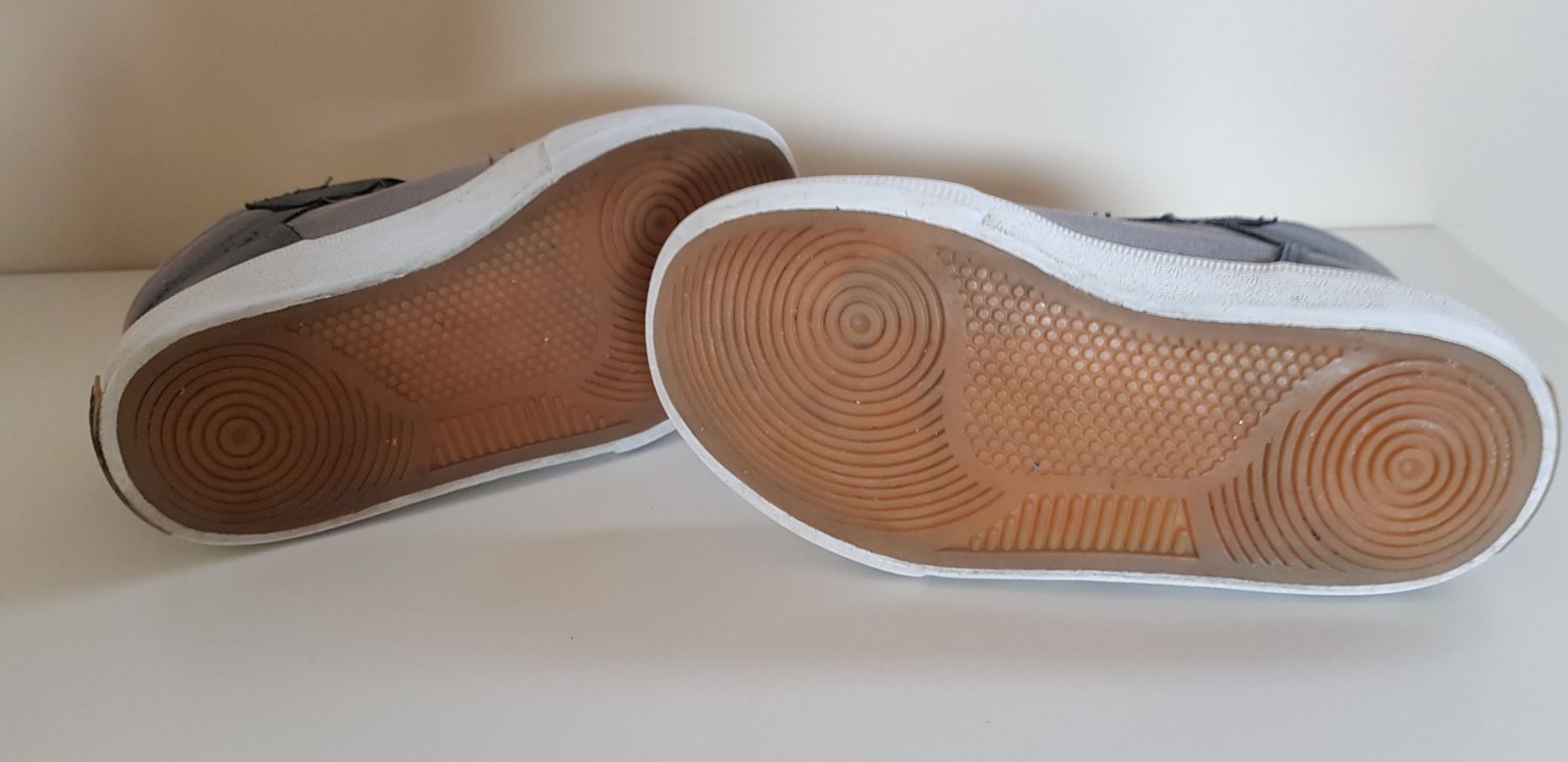 Scarpe per ragazzi: Halbschuhe grau/braun, Gr. 26 – Usato da Dietikon venduto da grafad 3