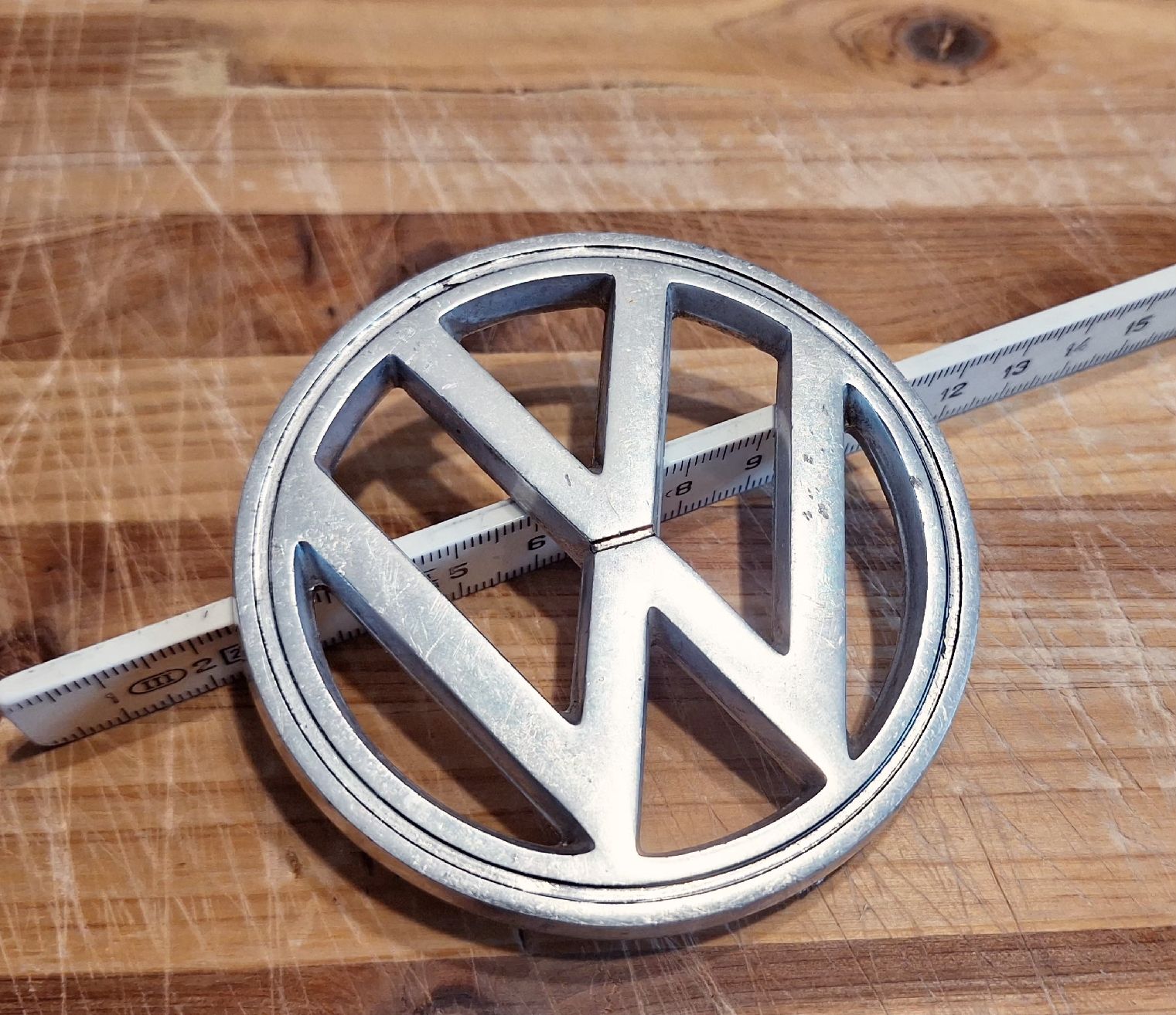VW Alle Autoersatzteile: VW Käfer Emblem – Gebraucht aus Triesen von BLACKSHEEP75 1