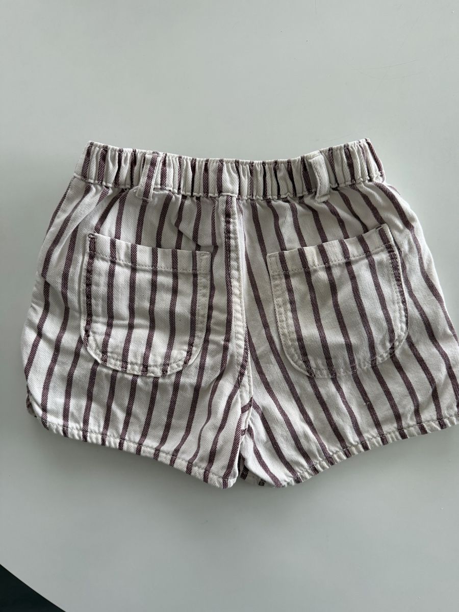 Zara Pantaloni: Kinder Shorts gestreift – Usato da Arbon venduto da leu_g29t 1