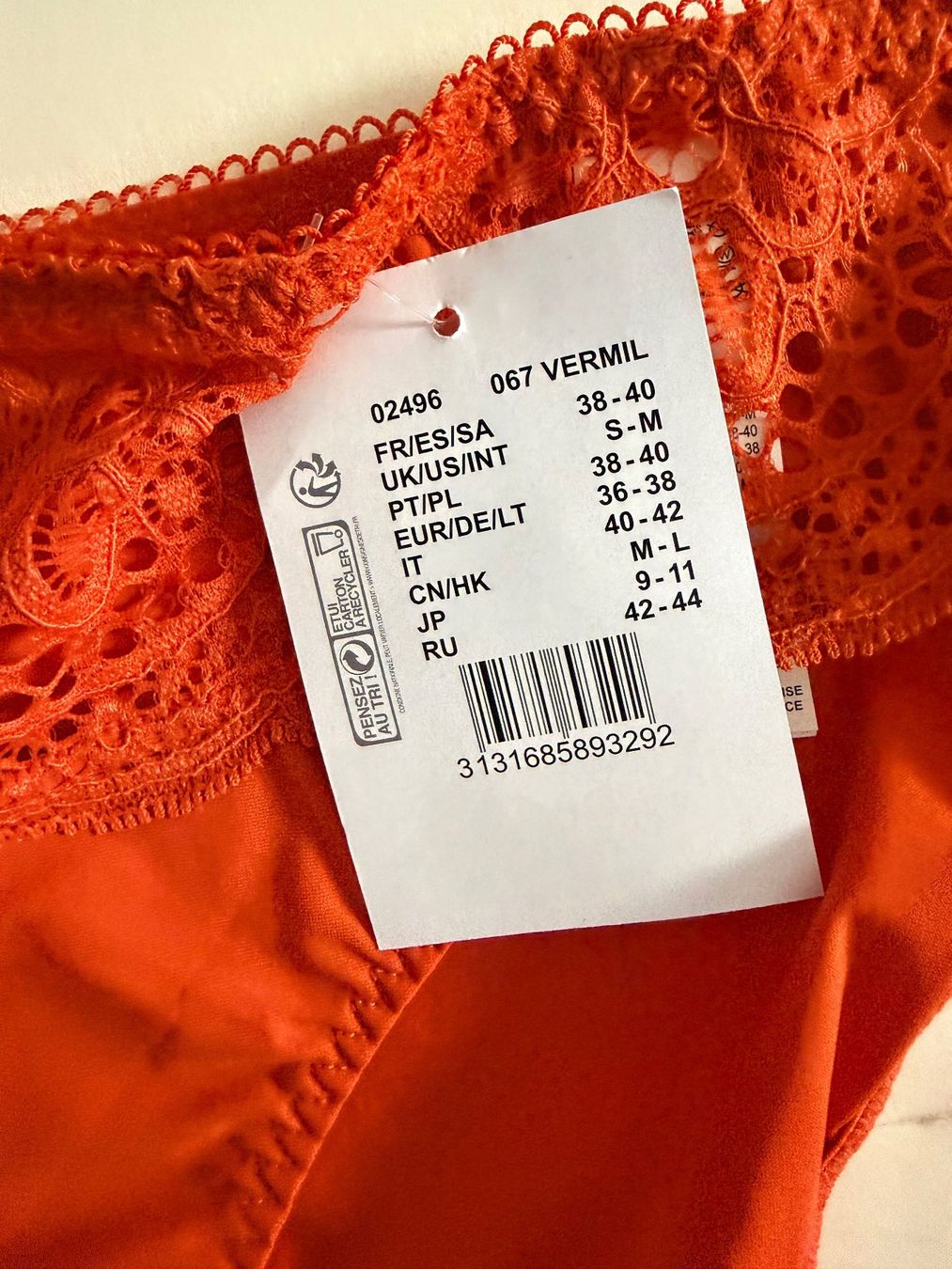 Sonstige Unterwäsche: BESTFORM, Spitzen-Slip, Grösse 36-38, Farbe Orange – Neu und originalverpackt aus Rudolfstetten von gst_g7xl 2