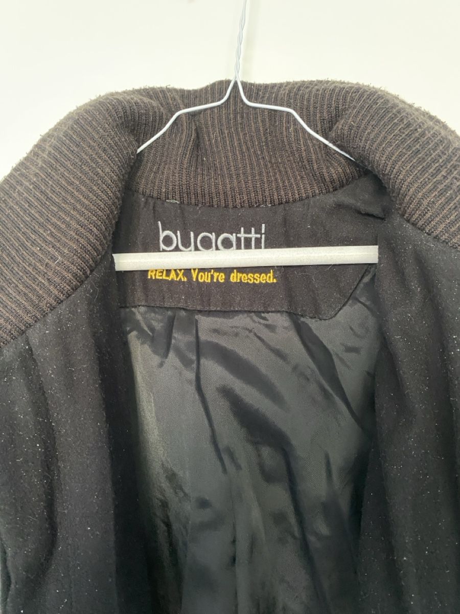 Bugatti Giacche: Bugatti Herren Lederjacke schwarz Gr 52  – Usato da Ittenthal venduto da Lorinakuprecht0 2