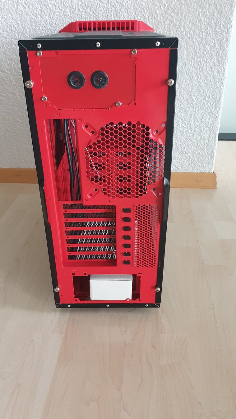 PC: NEUER PC Tower Cooler Master 932 Haf AMD Edition – Usato da Ittigen venduto da Searay 4
