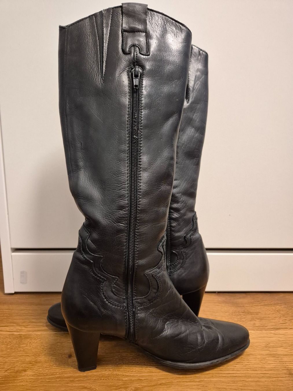 Damenschuhe: Western Lederstiefel, Grösse 35, schwarz – Gebraucht aus Vallon von Penny31 3