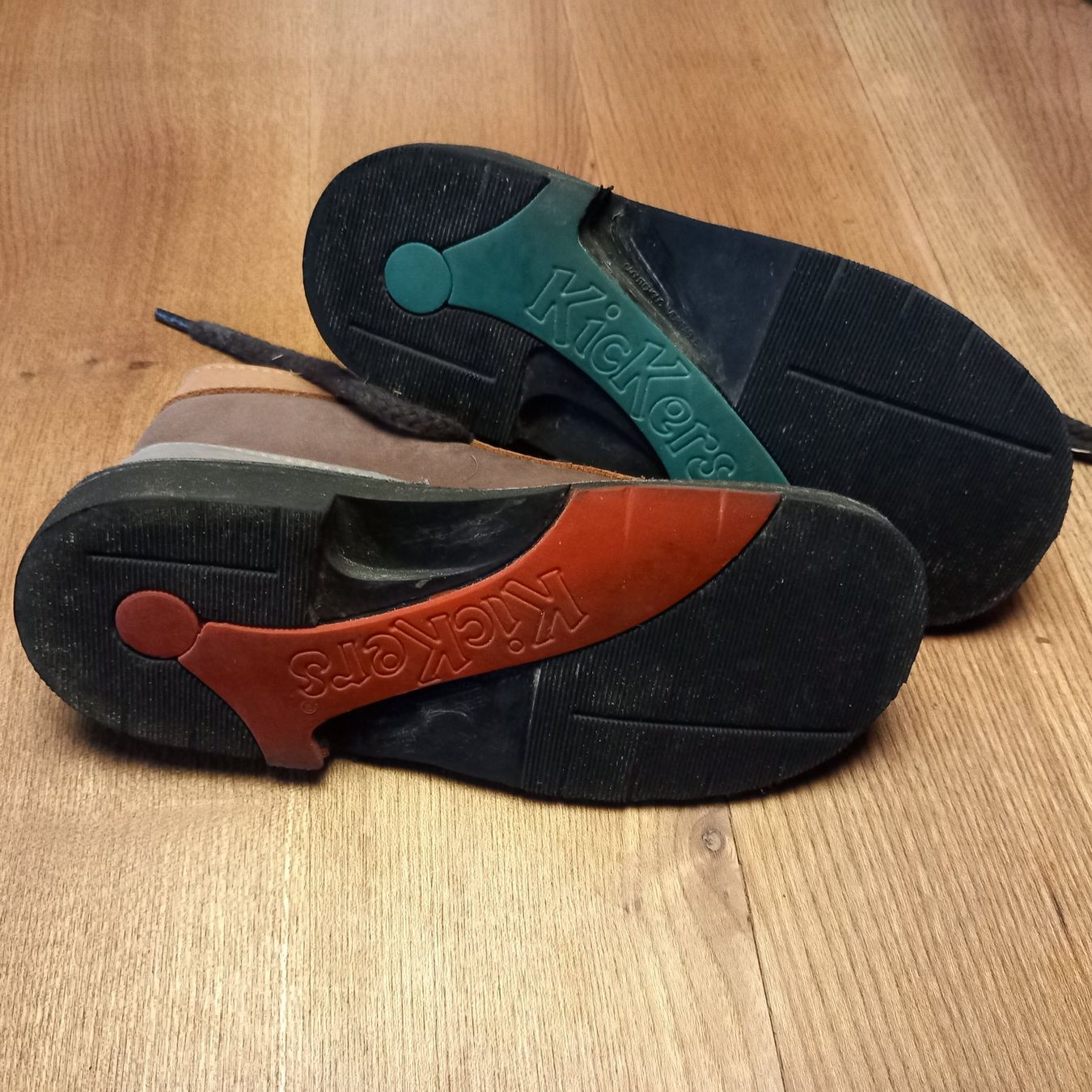 Kickers Scarpe per ragazze: Kickers 31 – Usato da Courrendlin venduto da tititchoun 1