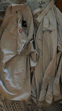 Militär,hemd/T-Shirt und Zeichen