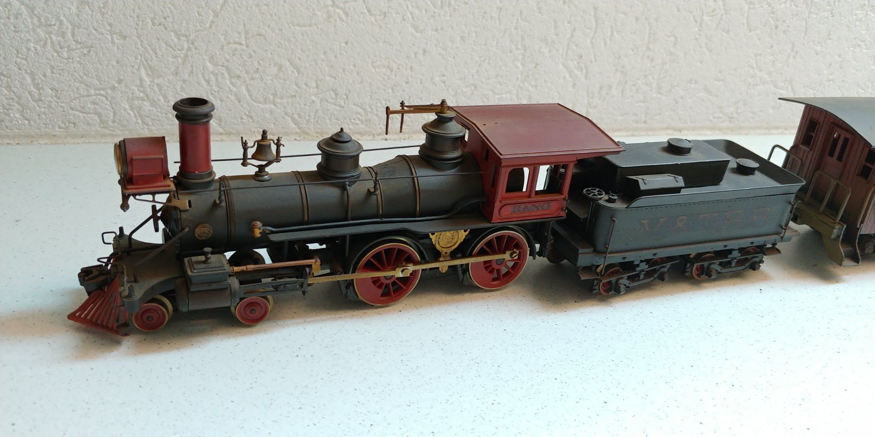 Rivarossi Modelleisenbahnen: Rivarossi Dampflok mit Wagen 0 – Gebraucht aus Waltenschwil von Ardnas007 1