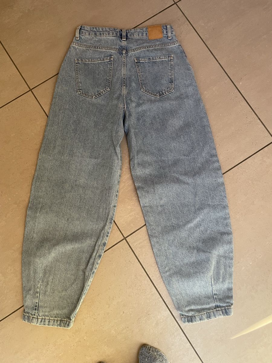 Zara Jeans: Ballonjeans von Zara – Nuovo (secondo la descrizione) da Sigriswil venduto da ck56 1