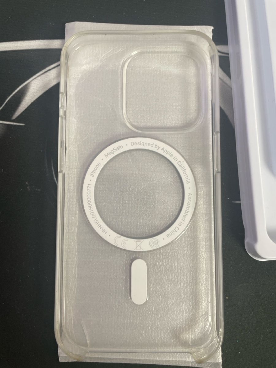 Apple Cover & Protezioni schermo: iPhone Hülle - mit MagSafe Funktion Originale Apple Hülle – Usato da Unterengstringen venduto da shu_8gw8 2