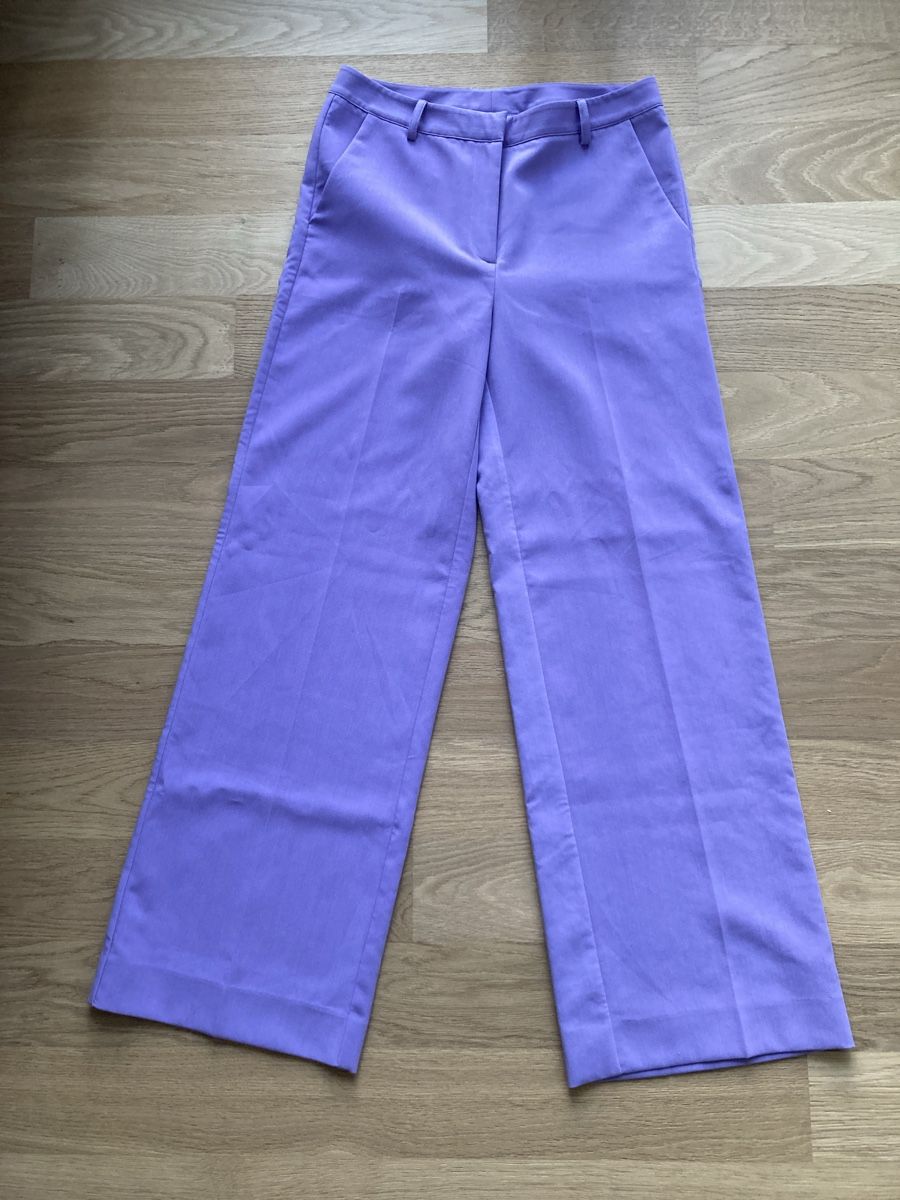 Pantaloni: Hose Another label, fliederfarben, Gr. S – Nuovo (secondo la descrizione) da Rickenbach ZH venduto da Vanijo