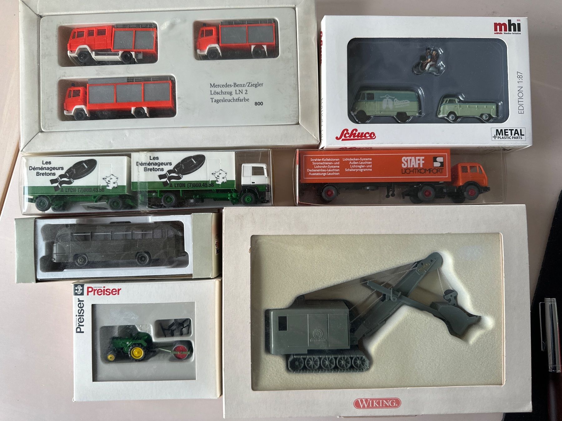 Kit di modellismo & Modellini statici: Modell Konvolut diverse Hersteller 20 Modelle – Nuovo e nell'imballaggio originale da Egnach venduto da Thunder58 1