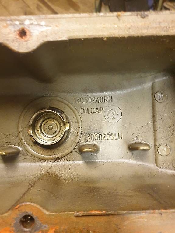 Chevrolet Tutti pezzi di ricambio auto: Ventildeckel Chevrolet – Usato da Niederwil AG venduto da Acantik 2