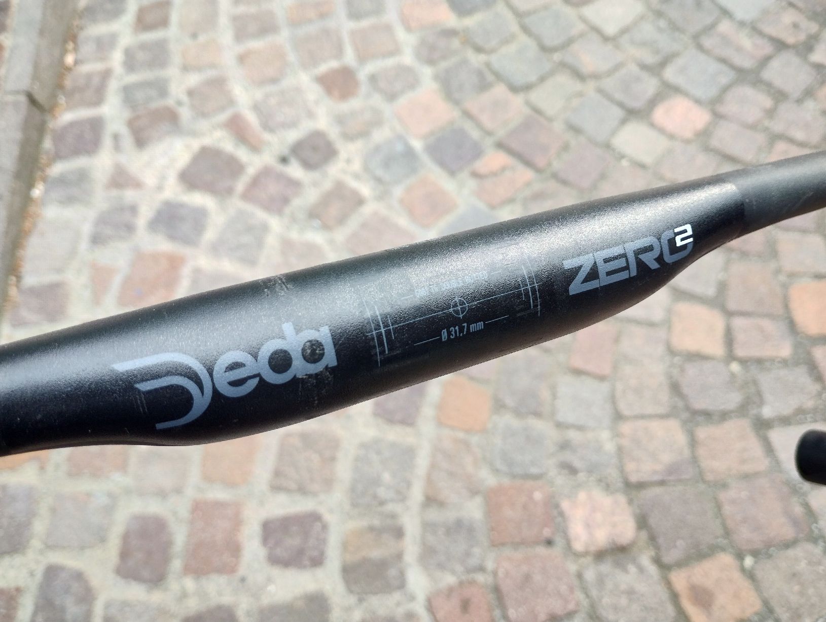 Pezzi di ricambio: Deda Zero2 Rennvelo Lenker- 42cm – Usato da Oetwil am See venduto da Kukuxumusu 1