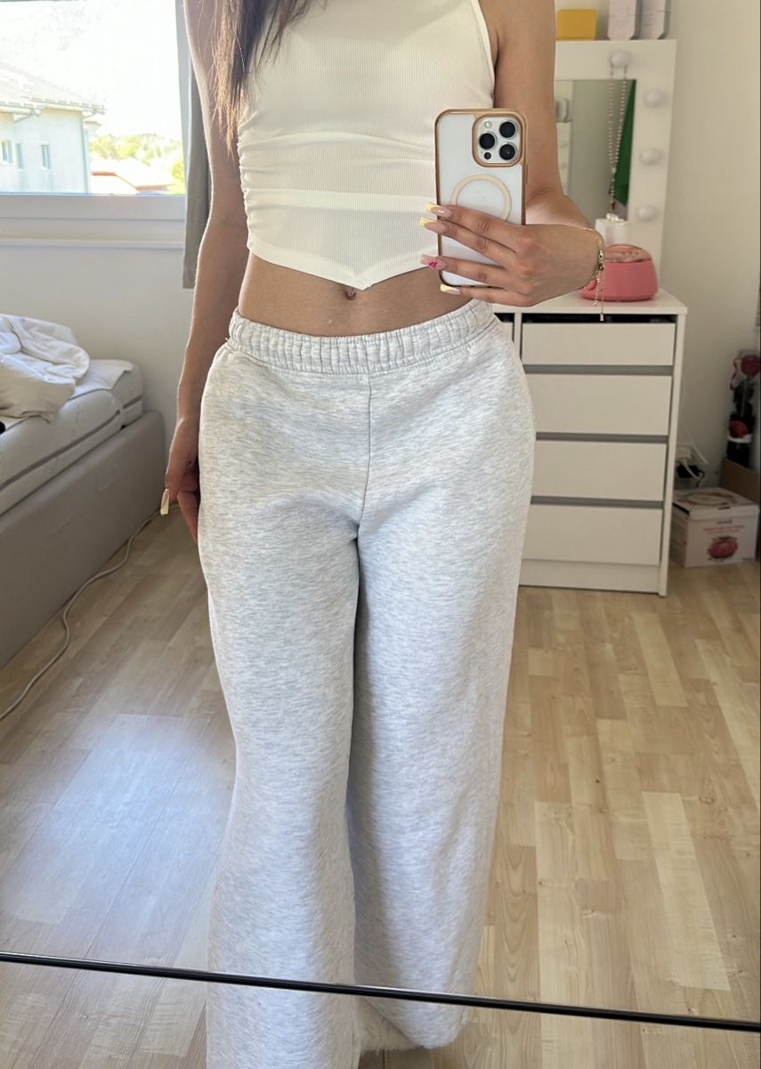 Zara Pantaloni: Jogging gris Zara – Usato da Les Evouettes venduto da virg79 2