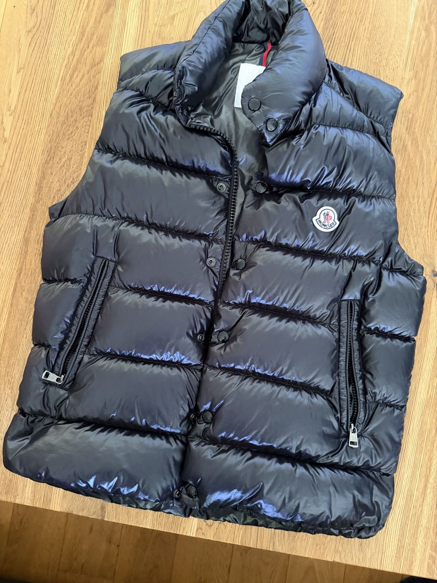 Moncler Gilets & Westen: MONCLER Gilet Gr. 2 – Gebraucht aus Baden von mdct_