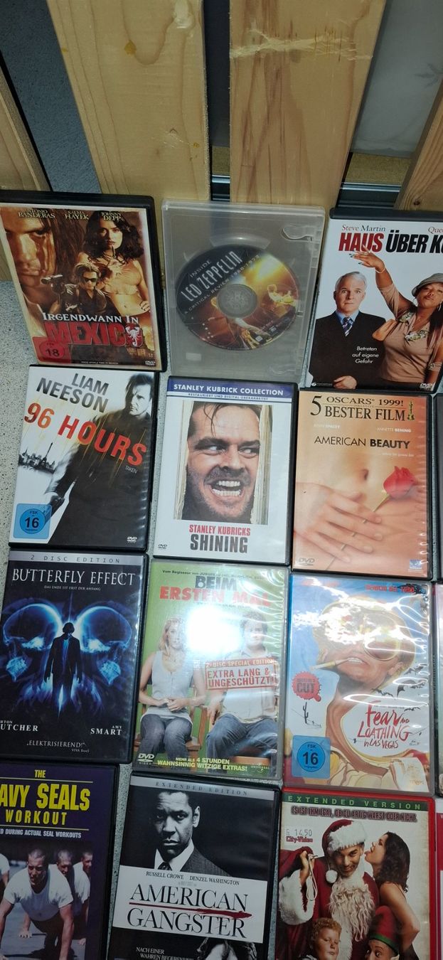 Tutti i DVDs: Diverse DVD Spiele Blueray – Usato da Zürich venduto da male80 2