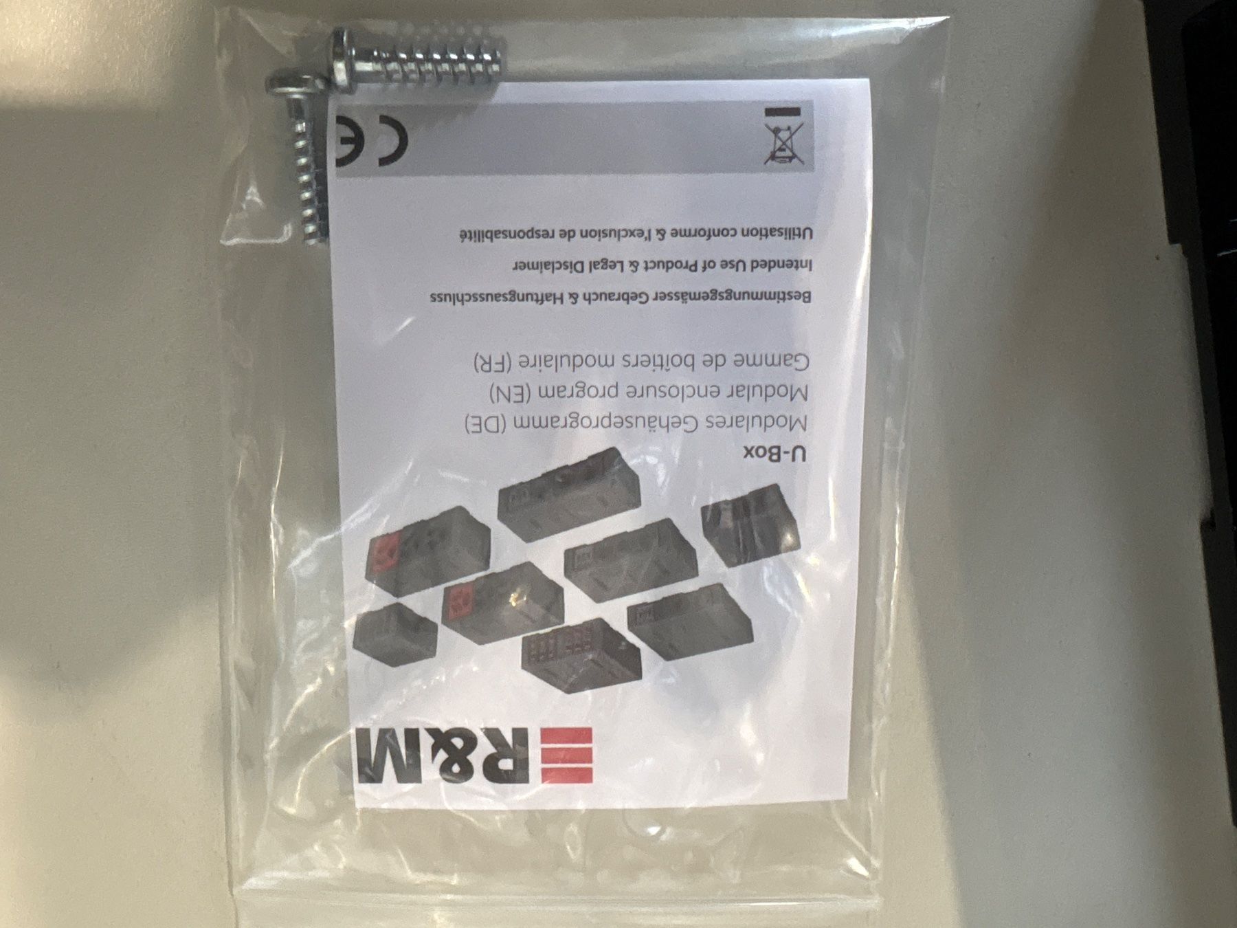 Carriole: R+M U-Box Installationsgehäuse 6221 Rickenbach – Nuovo e nell'imballaggio originale da Emmenbrücke venduto da Plan-C-Liquidationen 2