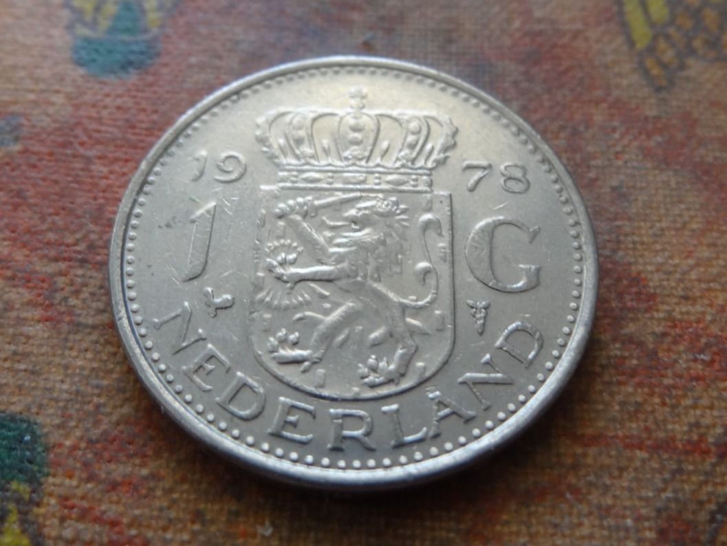 Tutti le monete: PAYS-BAS  Nederland  1  Gulden  1978 – Usato da Romanel-sur-Lausanne venduto da Swift13