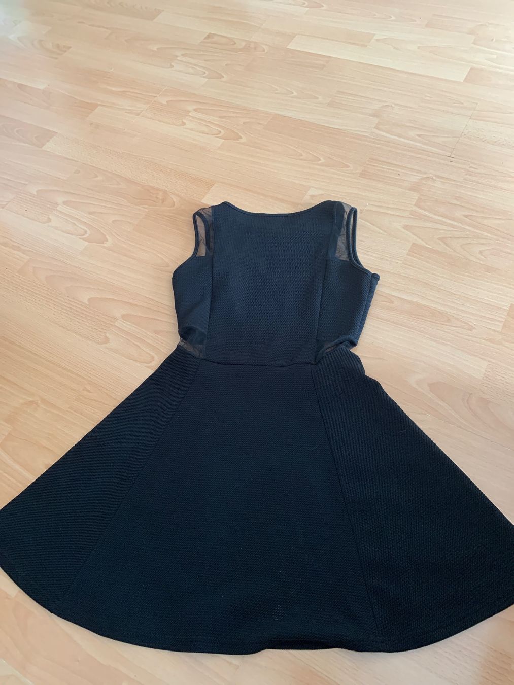 Kleider: Jolie robe noire festive taille S ou 36 – Gebraucht aus MEYRIN von Gwendo10 1