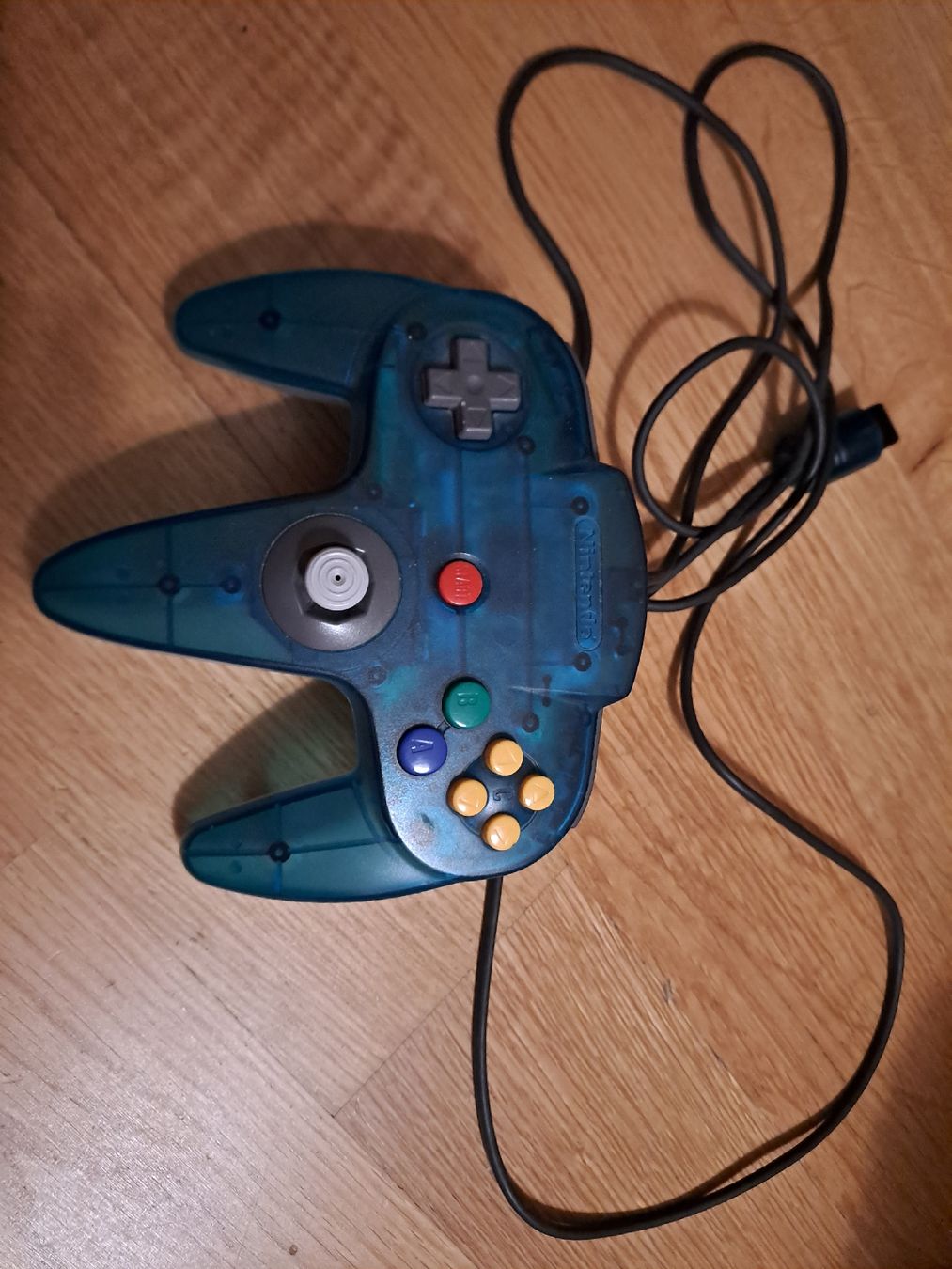 Nintendo Manettes: Nintendo 64 Controller Joystick Pad türkis transparent N64 – D'occasion à Aarau par Kaesekuchen2000 3