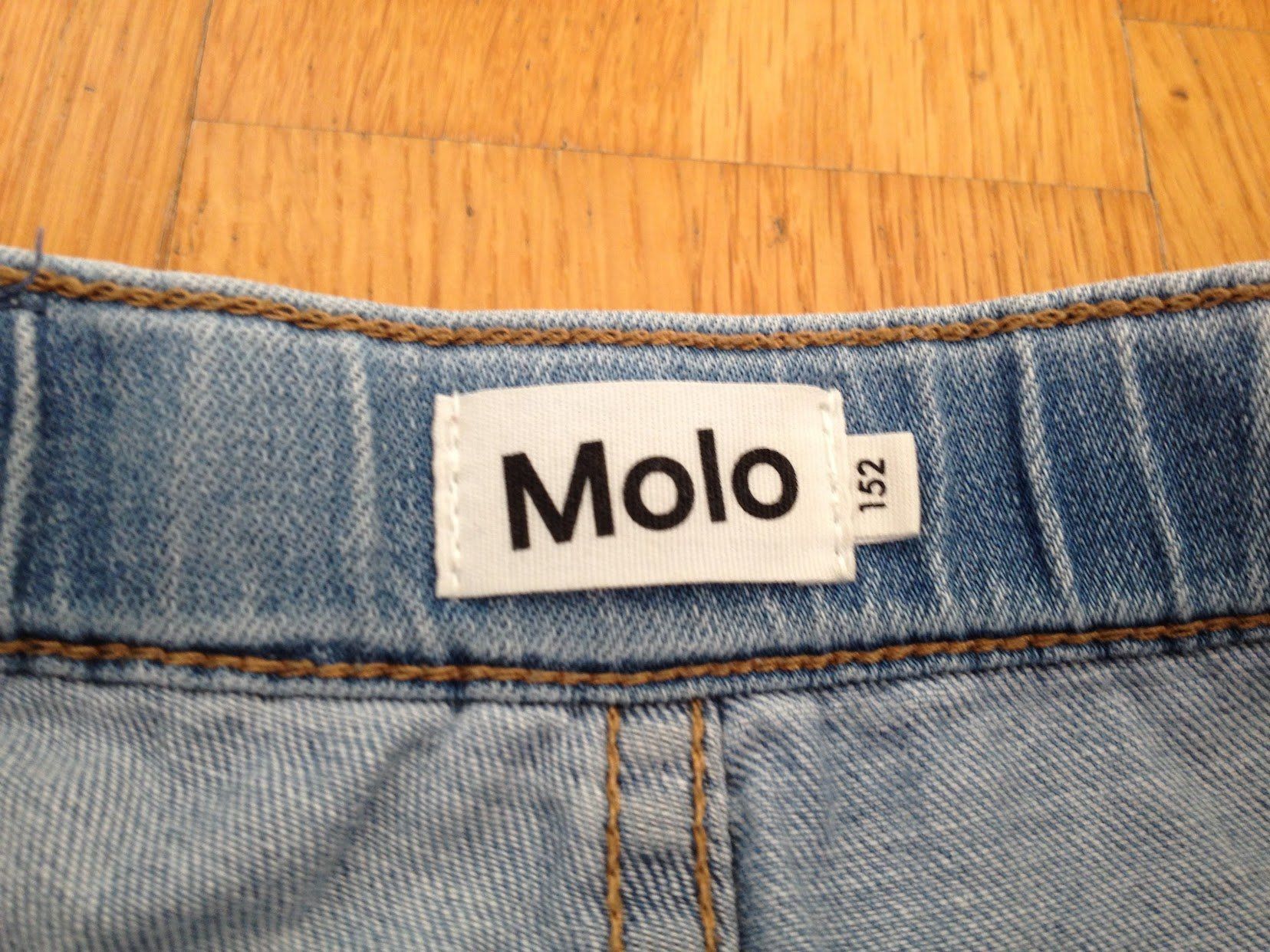 Molo Pantaloni: Shorts Molo – Usato da Dübendorf venduto da Fip05 1