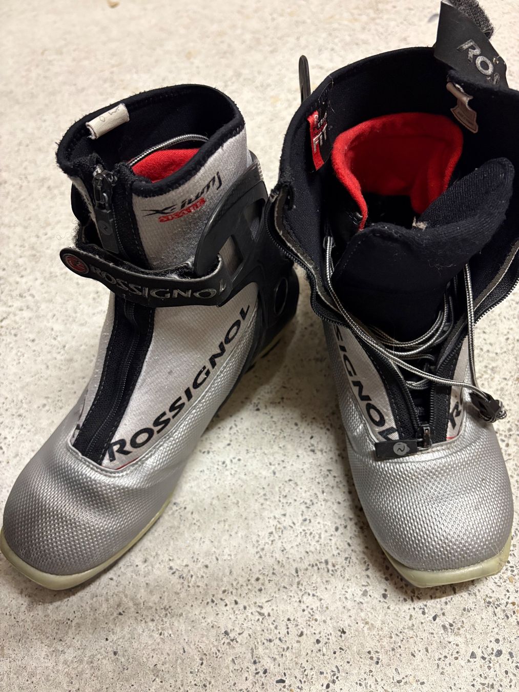Rossignol Scarpe da uomo: Langlaufschuh Skating 38 – Usato da Bonstetten venduto da ver_5d57