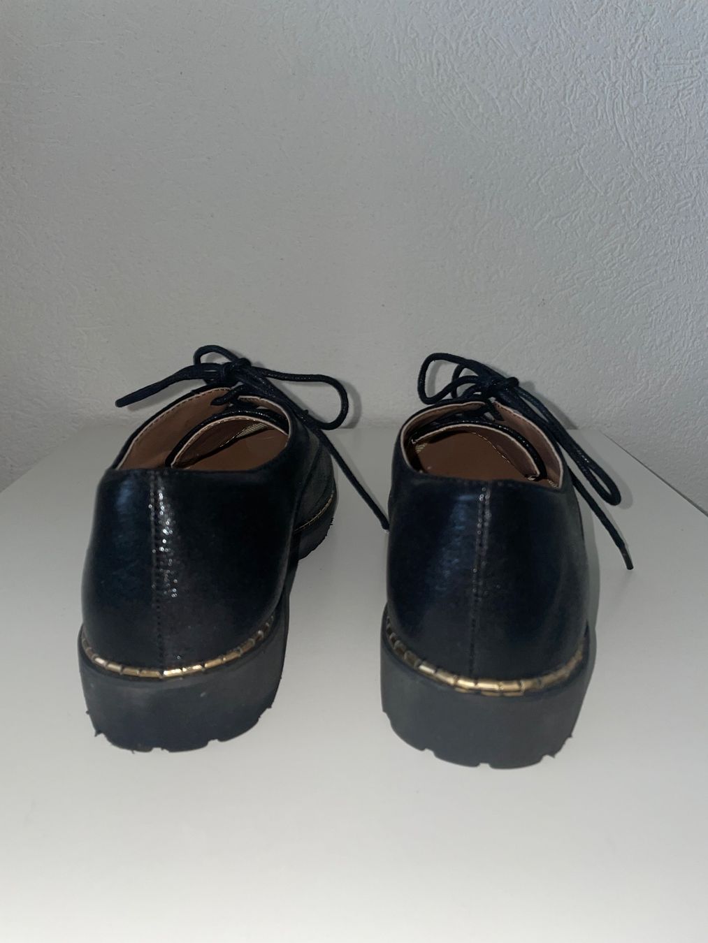 Scarpe da donna: Derbies – Usato da La Chaux-de-Fonds venduto da 19_po 3