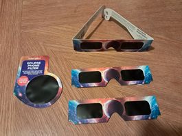 Sonnenfinsternis Set mit 3 Brillen und 1 Smartphone Filter