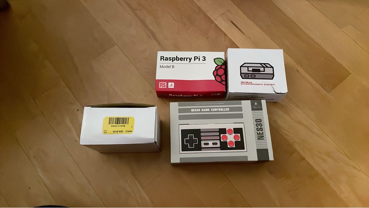 Raspberry Pi PCs: Raspberry Pi 3 Model B + Zubehör: NES30 Controller & mehr! – Neu (gemäss Beschreibung) aus Hergiswil NW von opi_san