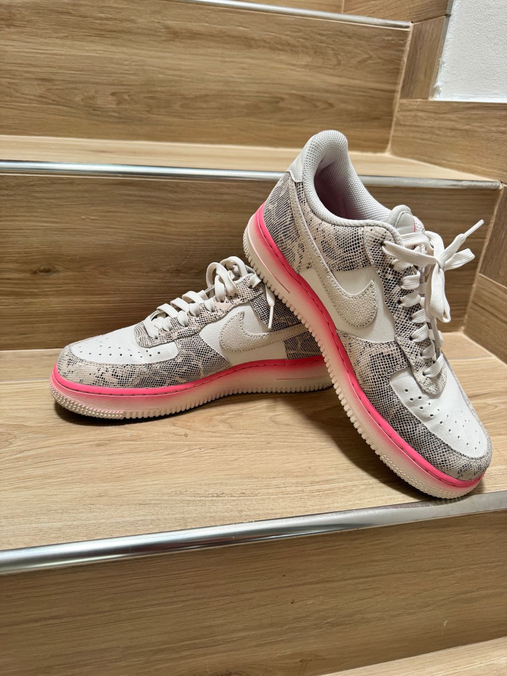 Nike Chaussures hommes: Nike air force 40,5 – D'occasion à Porza par kaj_d5q7