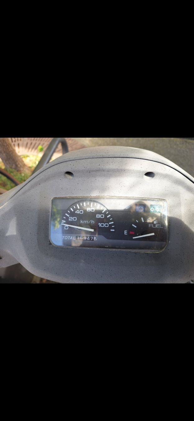 Suzuki Strada: Occasion Motorroller Roller ab MFK Topcase Inklusive! – Difettoso da Gwatt (Thun) venduto da Enna86 2
