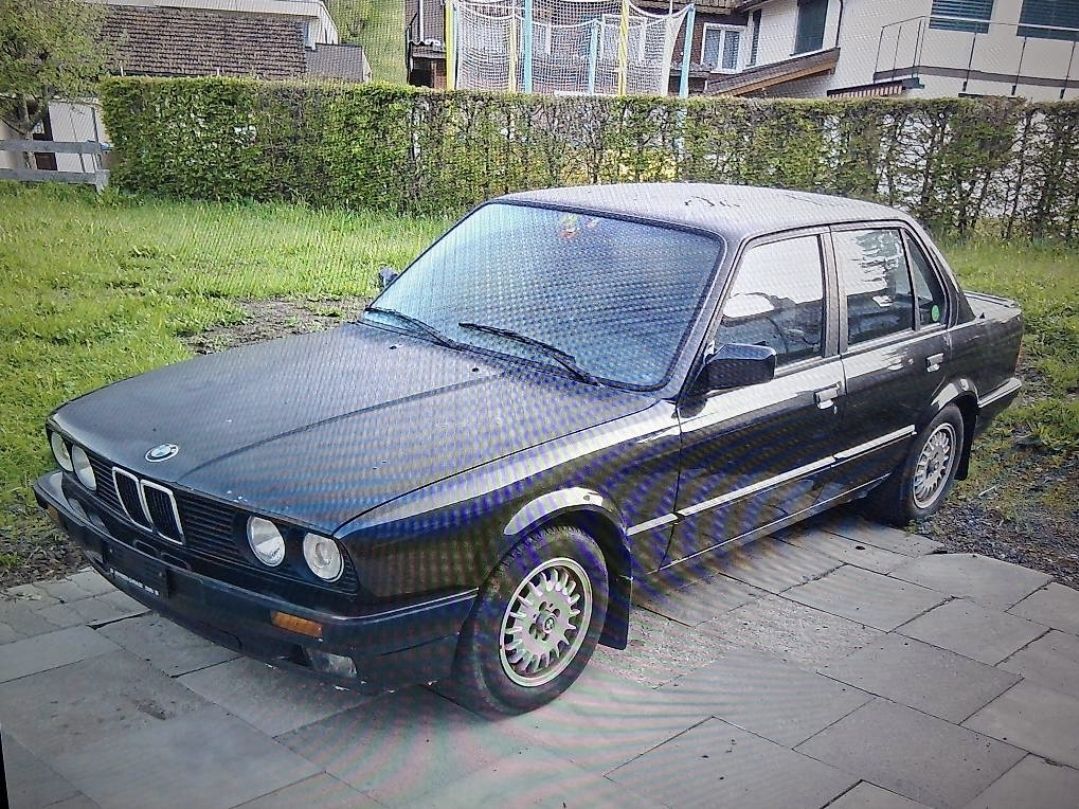 BMW Tutti pezzi di ricambio auto: BMW E30 Dach ohne Schiebedach! – Usato da Einsiedeln venduto da volldure 1